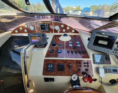Imagen 8 de 10 de Mediterranean 425 Con 2 Volvo 300hp 2012