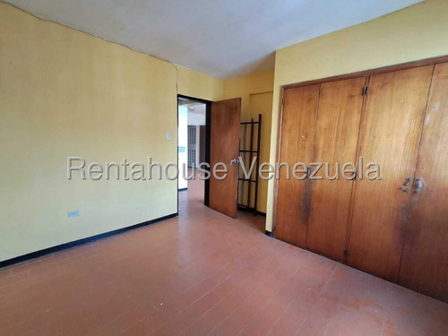 Ms En Excelente Ubicación En Naguanagua, Rentahouse Ofrece En Venta Acogedor Apartamento De 69 M2, En Parque Residencial ''el Dorado'', Sector Los Guayabitos.