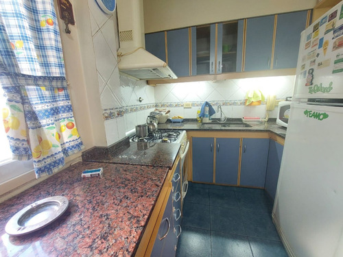 Hermoso Triplex En Caballito Con Cochera