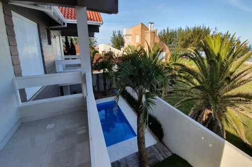 Imagem 15 de 30 de Casa À Venda Em Xangri-lá - Ca01332 - 69334885