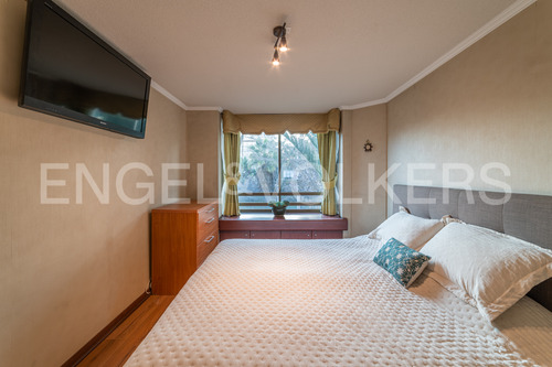 Vende 2d/2b. Excelente Ubicación.