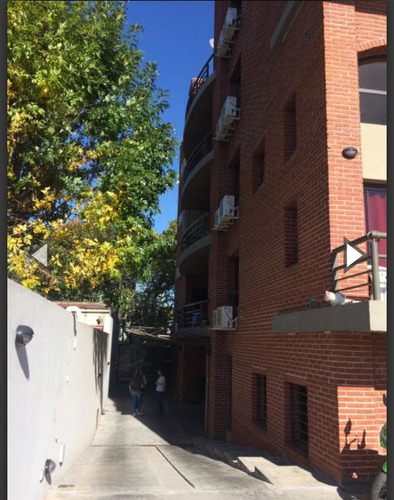 Venta - Departamento 2 Ambientes Con Cochera!