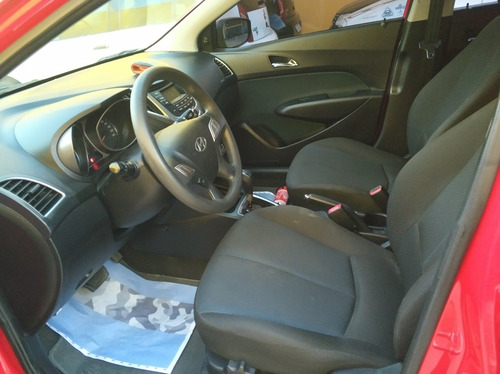 Imagem 12 de 15 de Hyundai Hb20 2015 1.6 Comfort Plus Flex 5p