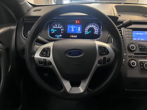 Ford Police Interceptor Sedán 2014