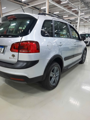 Imagem 4 de 12 de Volkswagen Spacecross 1.6 Mi Flex Automático 2012