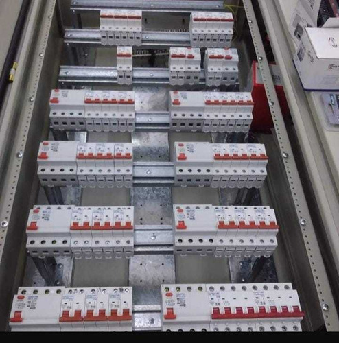 Imagen 2 de 8 de Electricista Urgencias 24hs