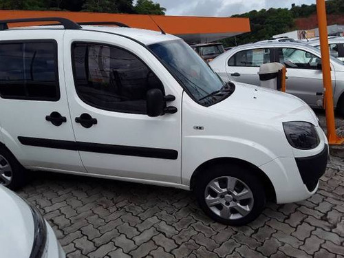 Imagem 9 de 9 de Fiat Doblò 1.8 Mpi Essence 7l 16v Flex 4p Manual