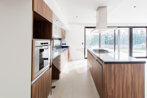 Imagen 10 de 30 de Espectacular Casa En El Golf - Nordelta A Estrenar!!