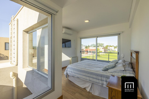Casa En Venta En Terralagos