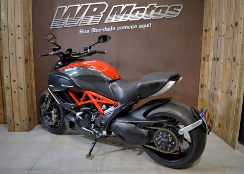 Ducati Diavel Carbon 2012