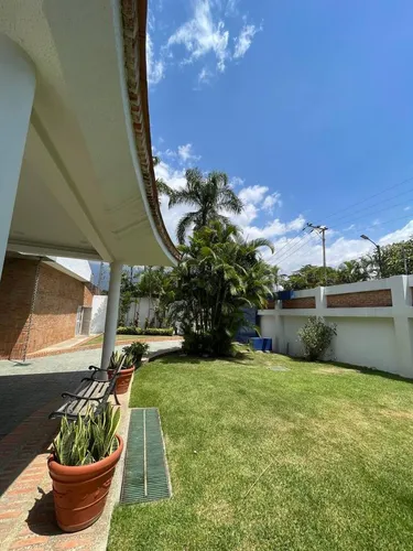 Casa En Venta En Valle Arriba