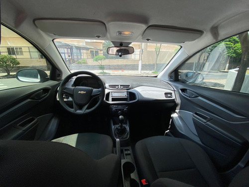 Imagem 7 de 9 de Chevrolet Onix 2018 Completo Único Dono
