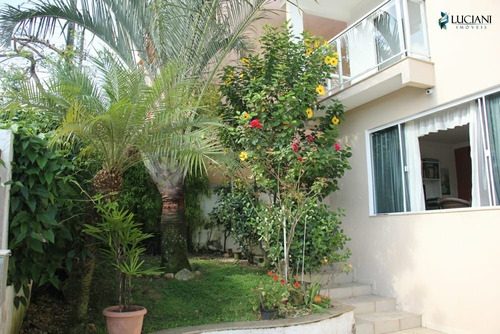 Maravilhosa Casa Mobiliada Com 04 Dormitórios Em Balneário Camboriú! - Ca00300 - 34325028