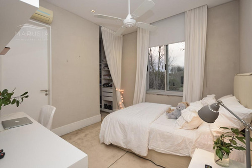 Venta Casa Estilo Racionalista 4 Dormitorios En Ayres De Pilar