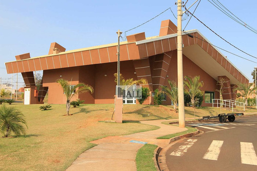 Casa À Venda Condomínio Village Damha Ii Com 3 Quartos - V8164