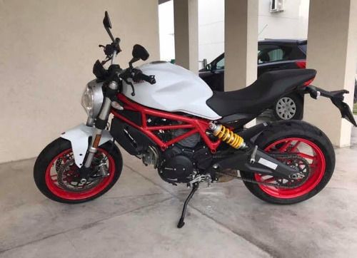 Ducati Monster 797 Blanca