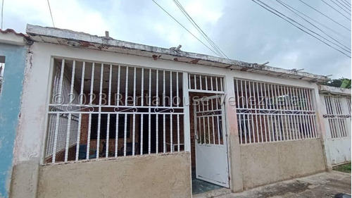 Ab Vende Para Ti! Casa Para Acondicionar A Su Gusto Con Gran Potencial   Amplio  Terreno  Naguanagua