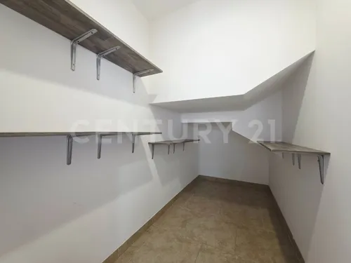 Casa En Renta, Torre De Piedra Juriquilla, Queretaro