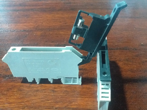 Imagen 1 de 1 de 2 Bornera Con Fusible Para Riel 4mm 6.3a 500v