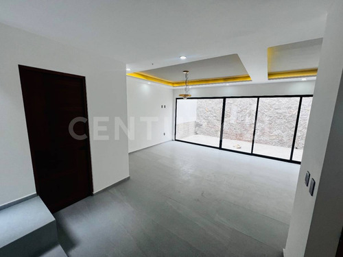 Casa En Venta En Villa Magna, San Luis Potosí, S.l.p.