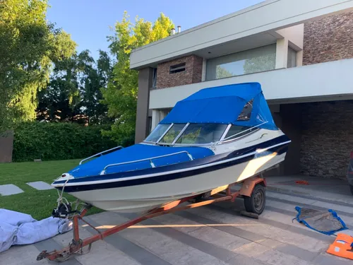 Lancha. Casco Genua 4,90 Motor Mercury 75 Hp