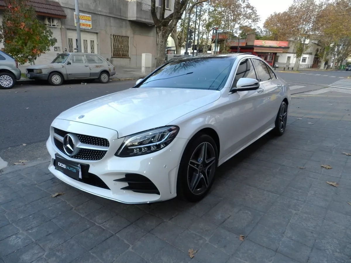 Mercedes-Benz Clase C 2.0 C300 Coupe 258cv Sedan