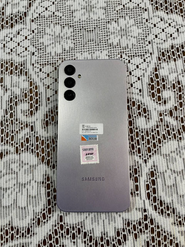 Celular Samsung Libre Galaxy A14 128gb 4gb Ram Plateado Plateado (Usado)