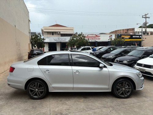 Volkswagen Jetta Jetta 2.0 TSI HIGHLINE 211CV GASOLINA 4P TIPTRONIC