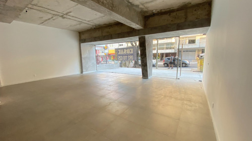 Alquiler Local Comercial Punta Carretas Sobre 21 De Septiembre