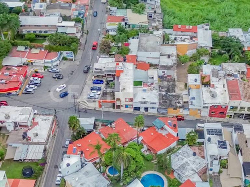 Comercial Plaza Romanza En Chapultepec, Cuernavaca, Morelos $9,900,000.00 Mxn