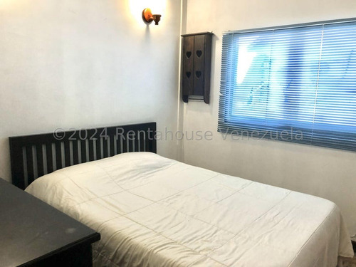 Casa En Calle Cerrada En Alto Prado Mls #24-21618