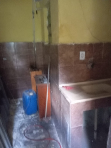 Terreno Com Duas Casas E Duas Lojas