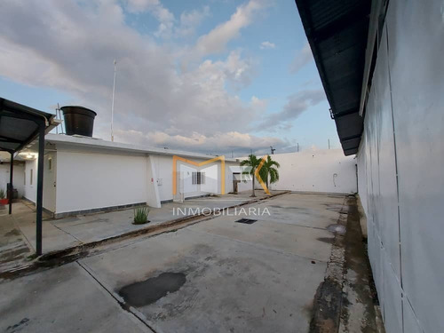 Imagen 6 de 9 de Mk Inmobiliaria Vende Casa Con Galpón En Prolongación De Av. Aragua, La Morita I.