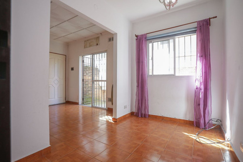Venta Ph - 2 Ambientes Y Medio - San Justo/unlam