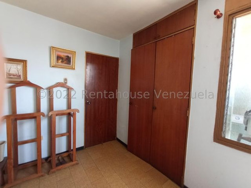 Imagen 29 de 30 de Apartamento En Venta Zona Centro Barquisimeto Rah 23-10318 // Invierta Seguro Con Rentahouse//