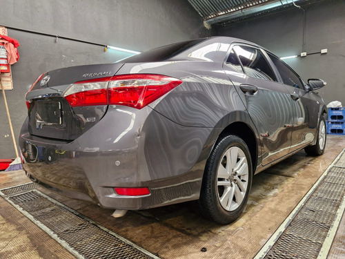 Toyota Corolla -chocado-