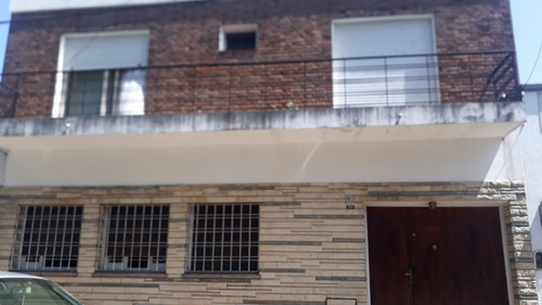 Dueño Vende Casa En Lote Propio De 10x18 A Refaccionar 10 Cuadras De Av. San Martín Y General Paz