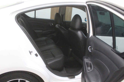 Imagen 14 de 15 de Nissan Versa 2019 4p Exclusive L4/1.6 Aut