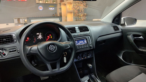 Volkswagen Vento 1.6 Comfortline At
