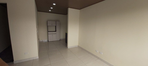 Imagen 8 de 12 de Se Alquila Casa En Belen