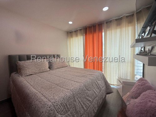 Apartamento Remodelado En Venta, Urb. San Bernardino