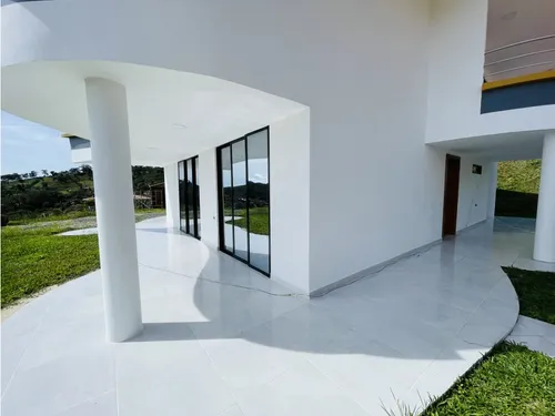 Se Vende Casa En Club Campestre En San Roque, Antioquia