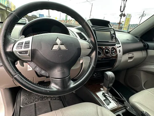 Mitsubishi Nativa 3.0l Sport Fl
