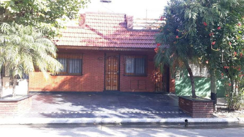 Imagen 1 de 14 de Departamento Tipo Casa En Venta Cond En Lanus Este