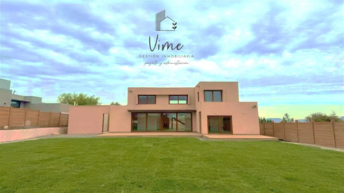 Csa 4 D (2 En Suite)+ Office + D Nana Cercano Colegio Alemán