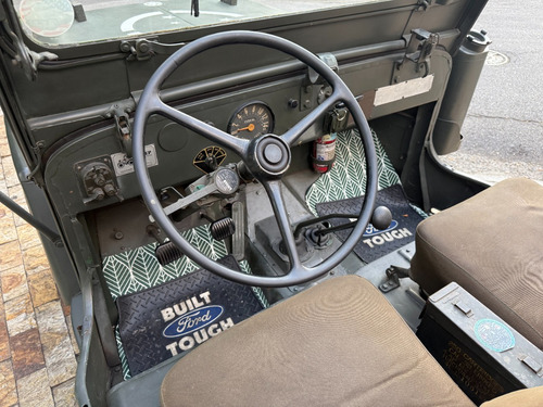 Jeep Kaiser - 1966