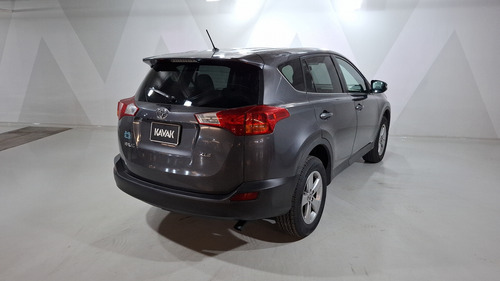 Toyota RAV4 2.5 XLE AWD AT