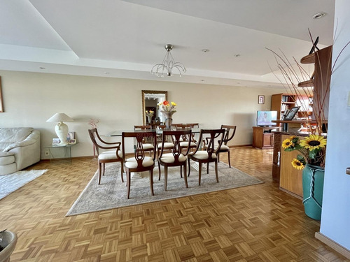 Imagen 3 de 16 de Venta Apartamento 2 Dormitorios Y Servicio - Puerto Del Buceo -