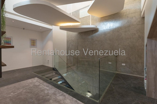 Casa En Venta En Alto Hatillo Planta Electrica Piscina Domotica Aire Central