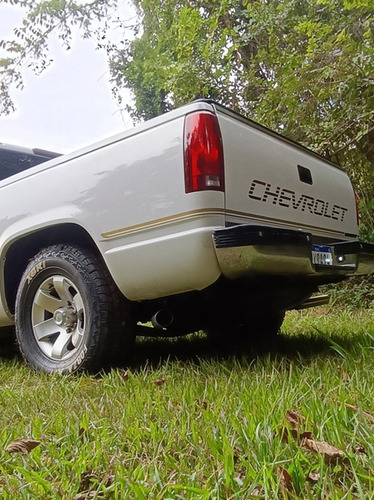 Chevrolet Silverado 4.1 Std 2p Gasolina